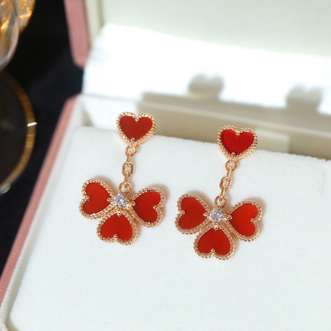 Van Cleef & Arpels earring-85