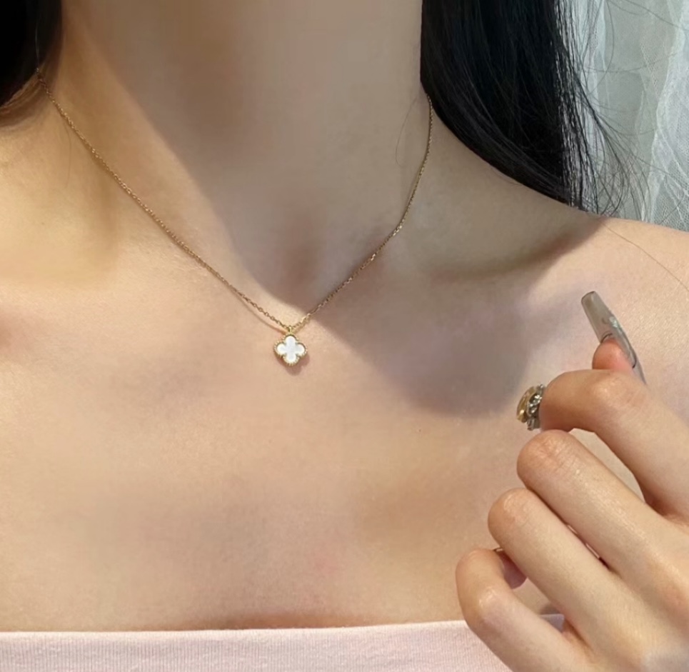 Van Cleef & Arpels necklace-84