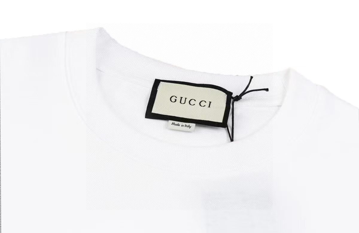 Gucci clothing-42