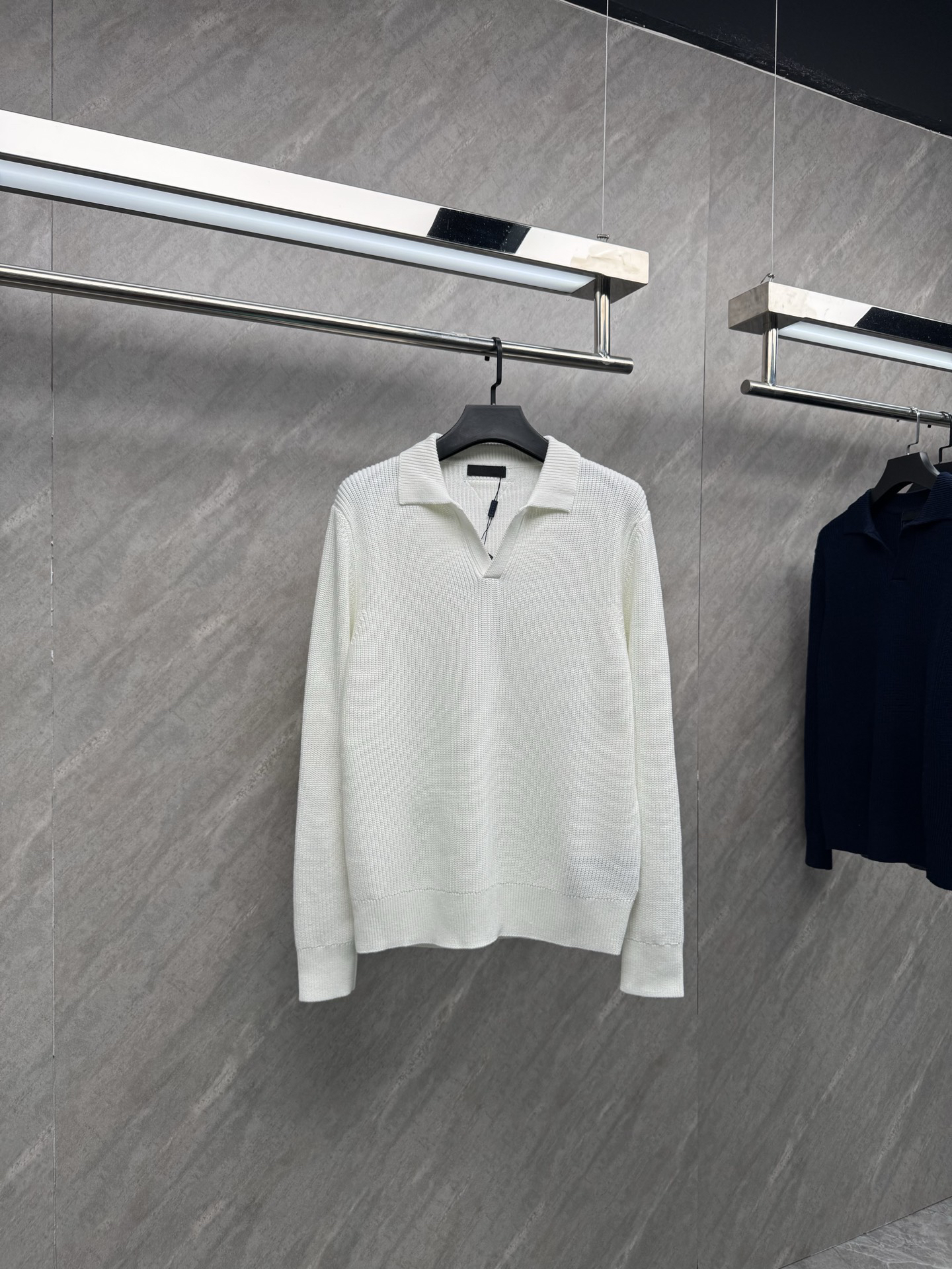 Prada Clothing-284