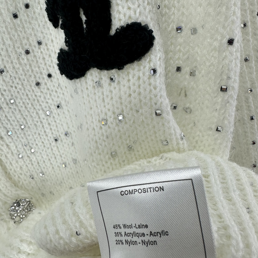 Chanel Clothing-17