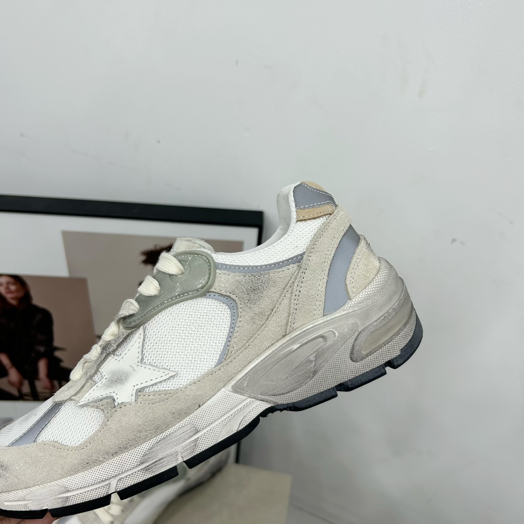 Golden Goose Sneakers-81
