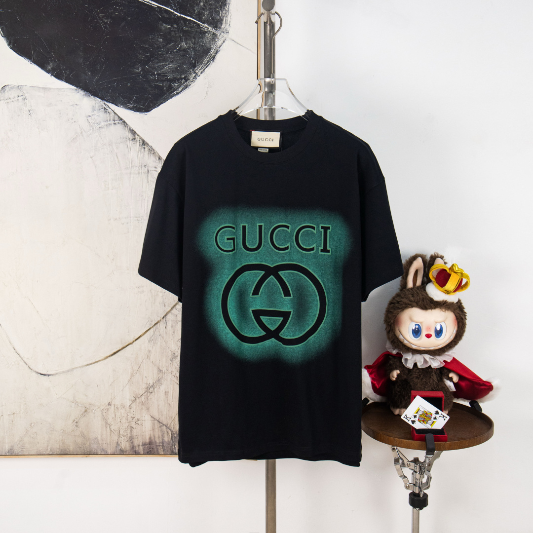 Gucci clothing-275