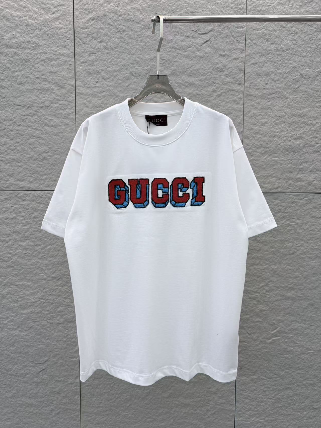 Gucci clothing-168