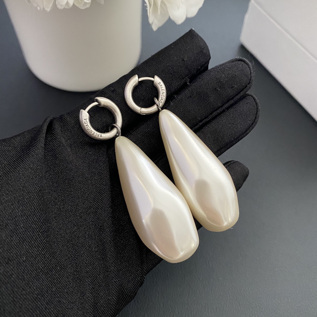 Balenciaga earrings-1