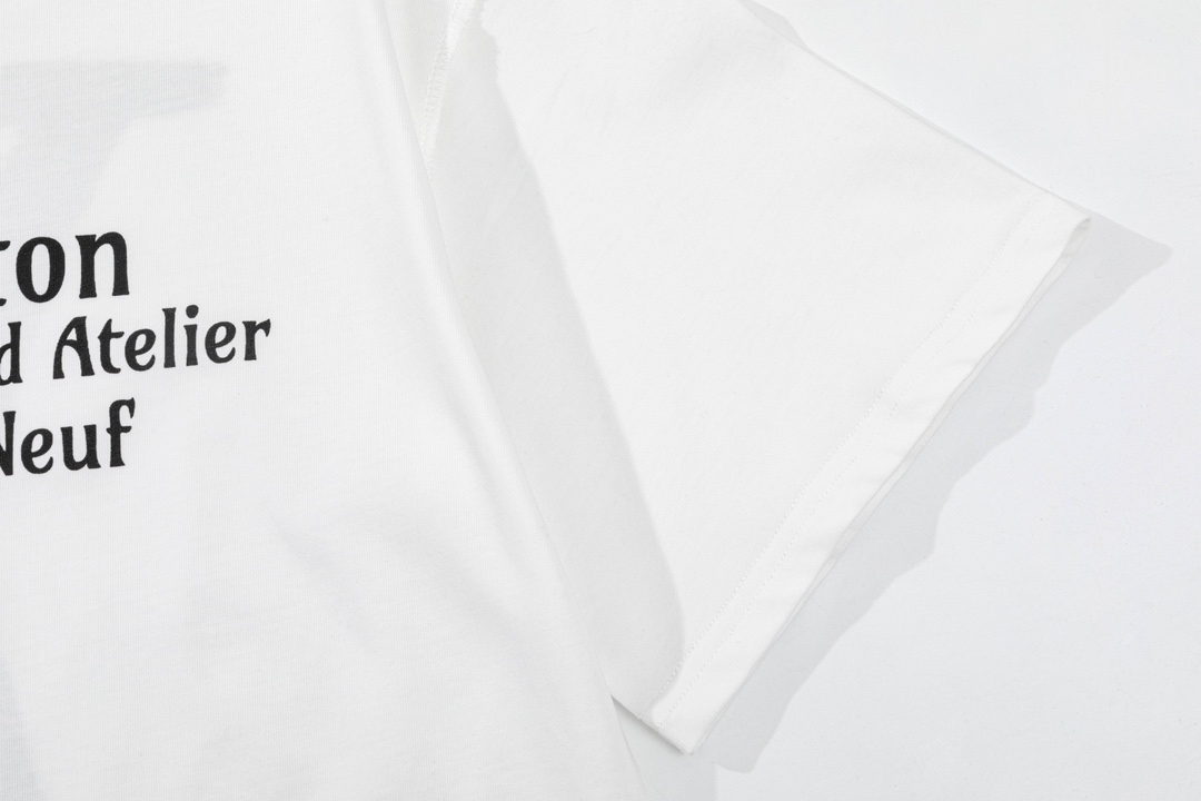 LV clothing-176