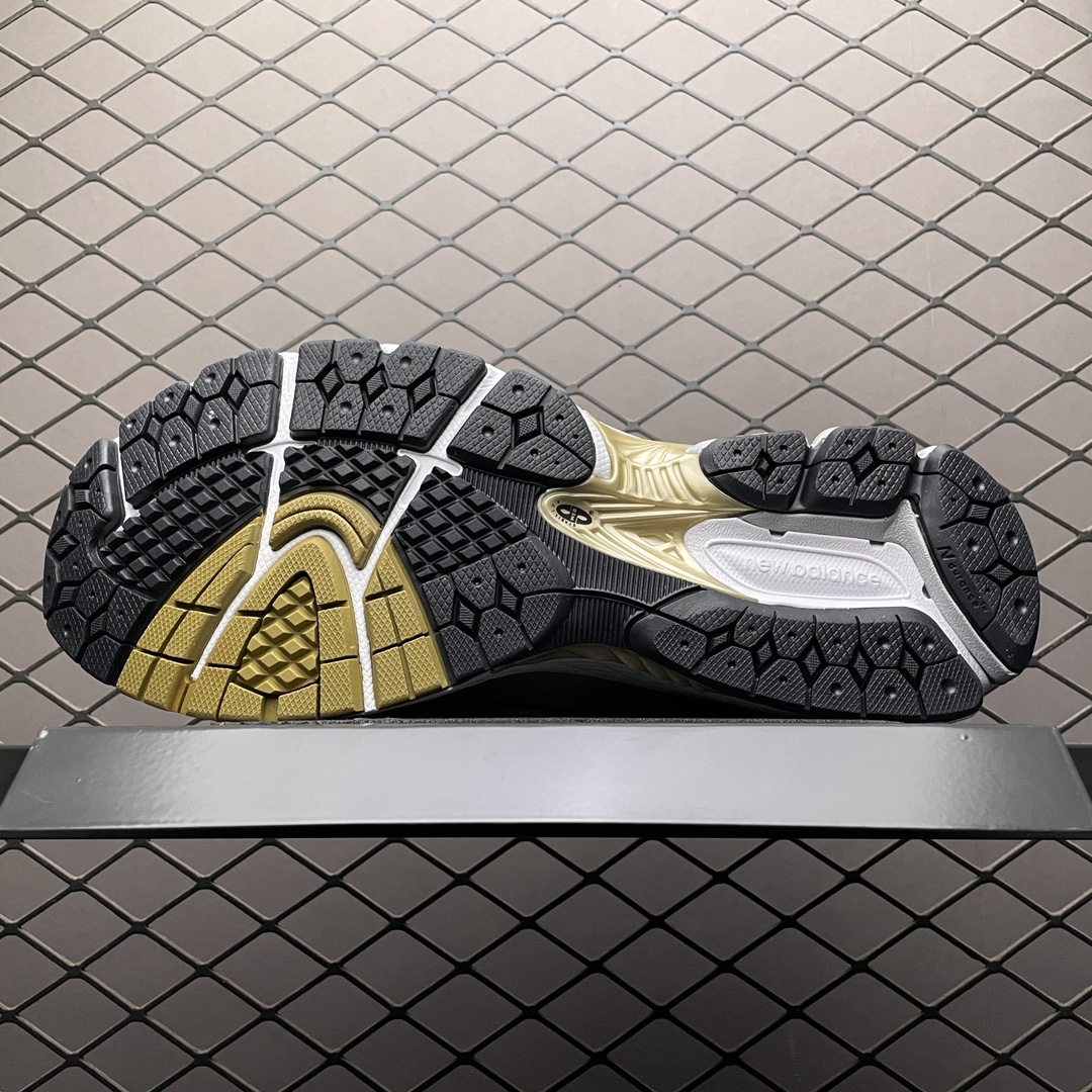 New Balance Sneakers-70