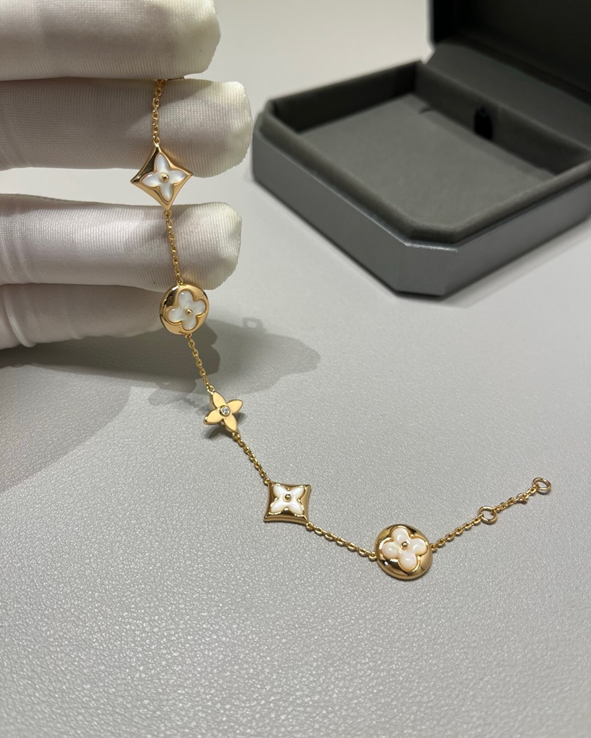 LV Bracelet-9