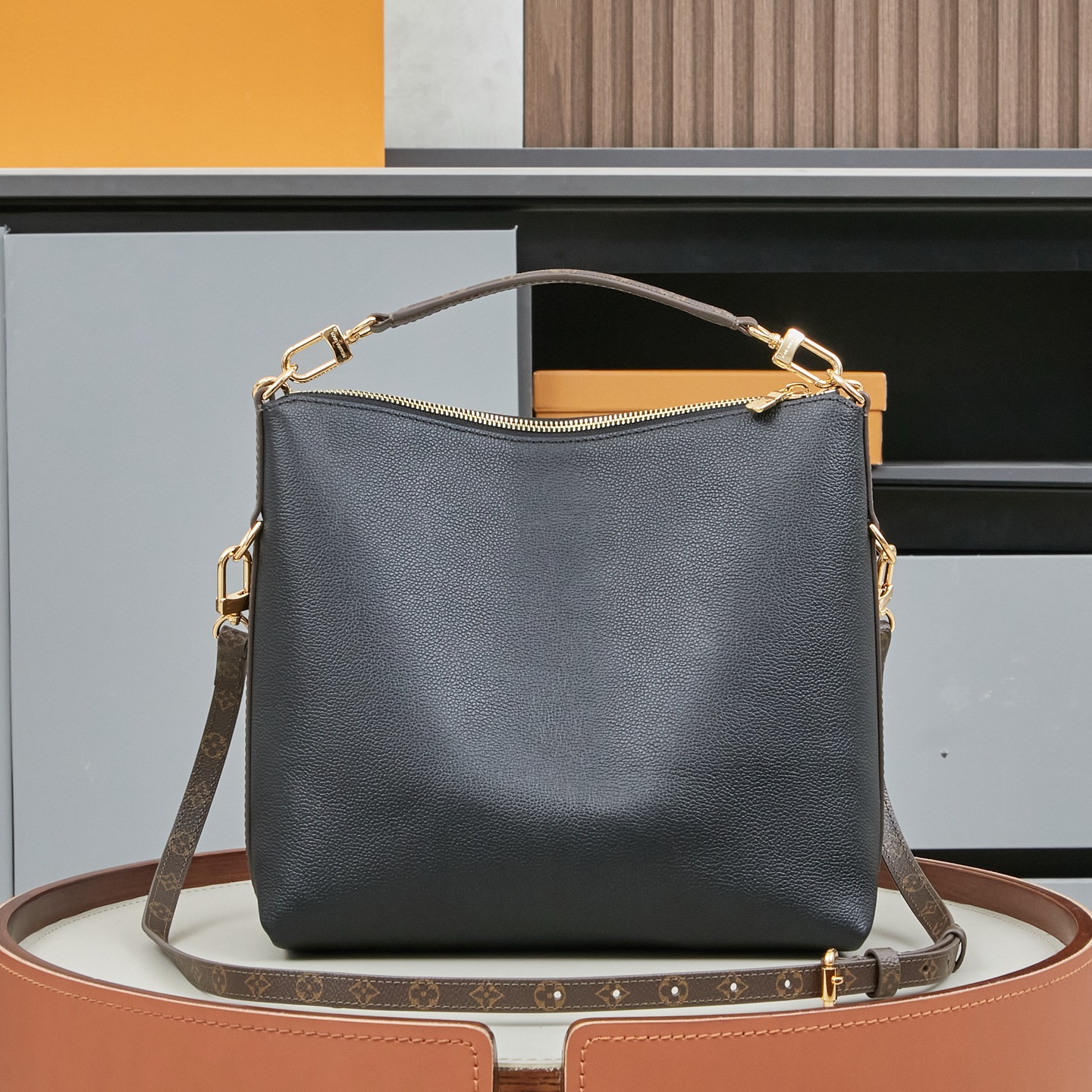 Louis Vuitton Hot New Product-14