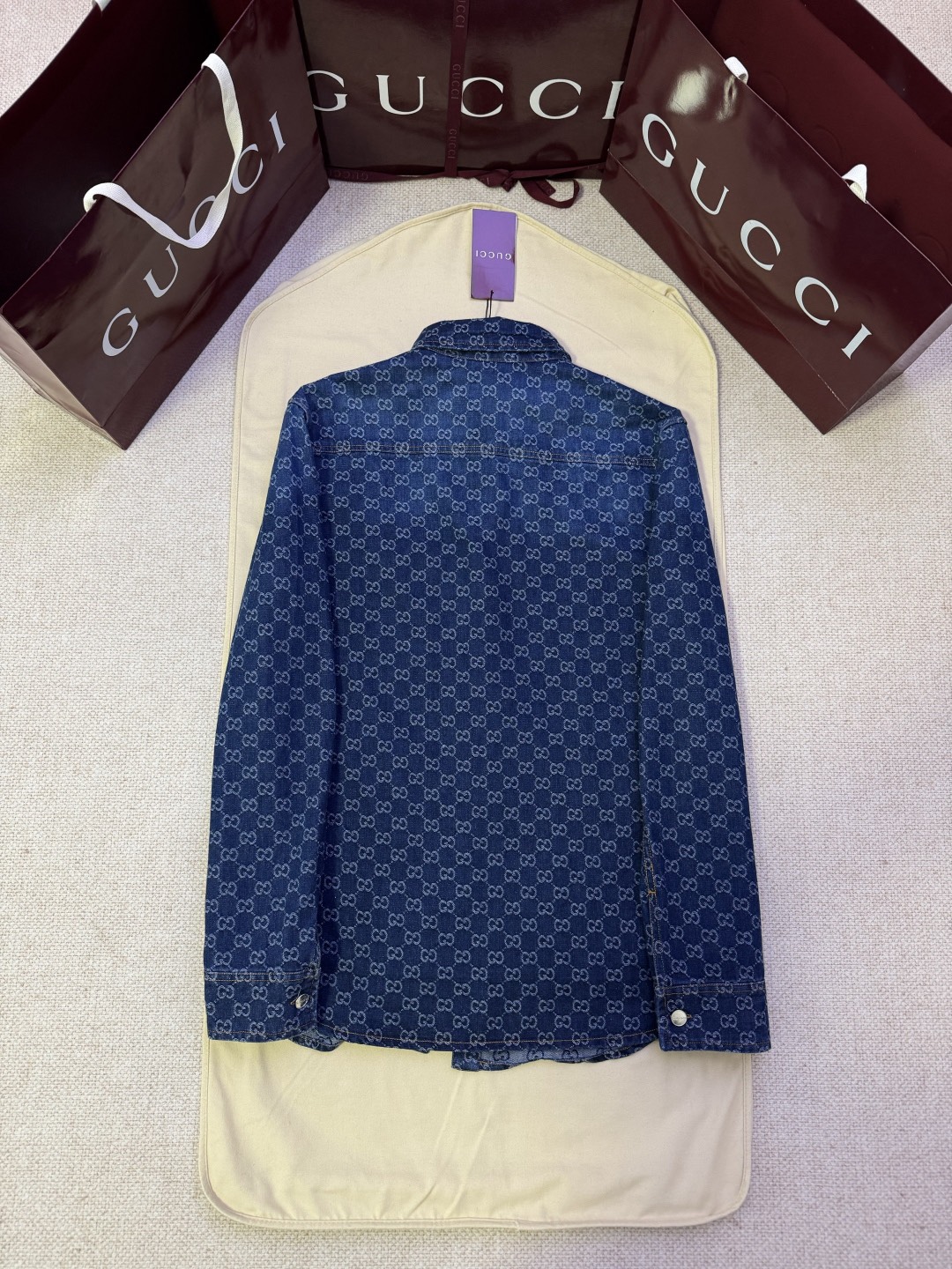 Gucci Clothing-132