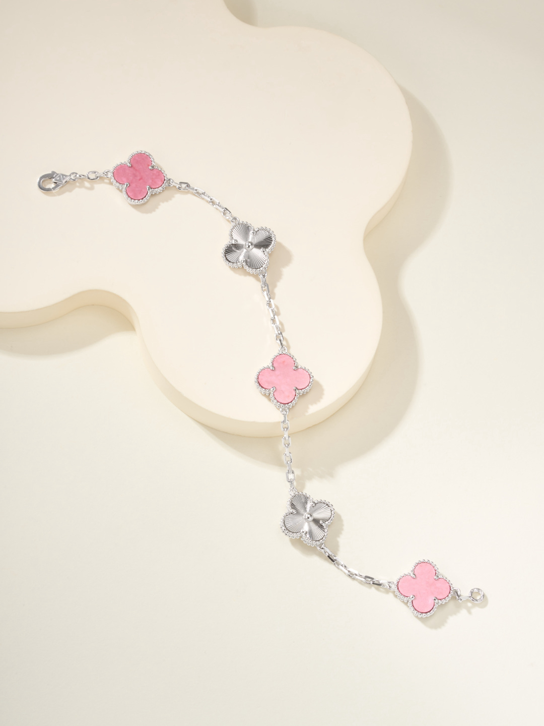 Van Cleef & Arpels Bracelet-64