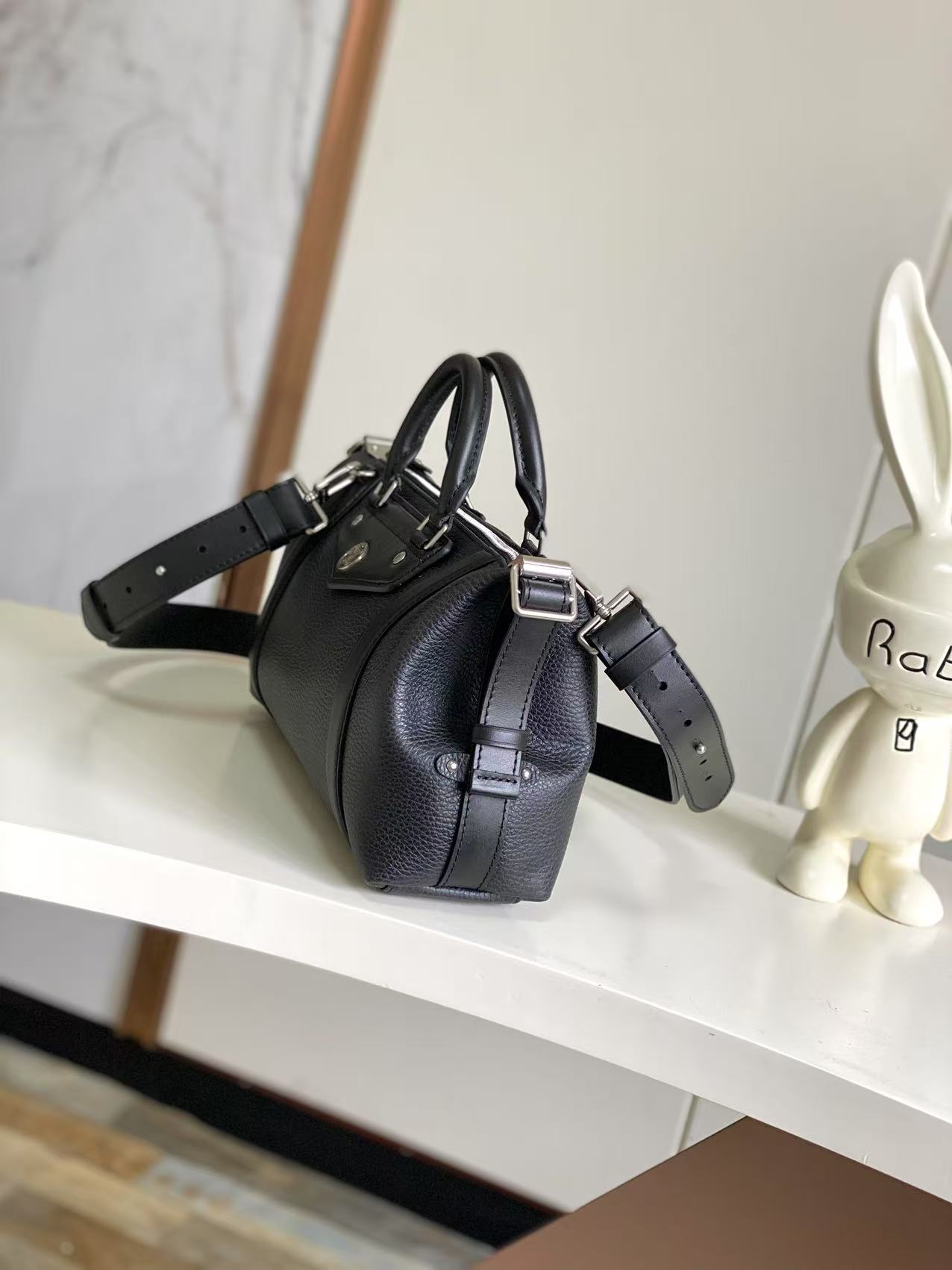 Louis Vuitton Hot New Product-31