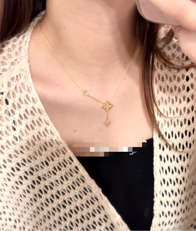 LV necklace-12