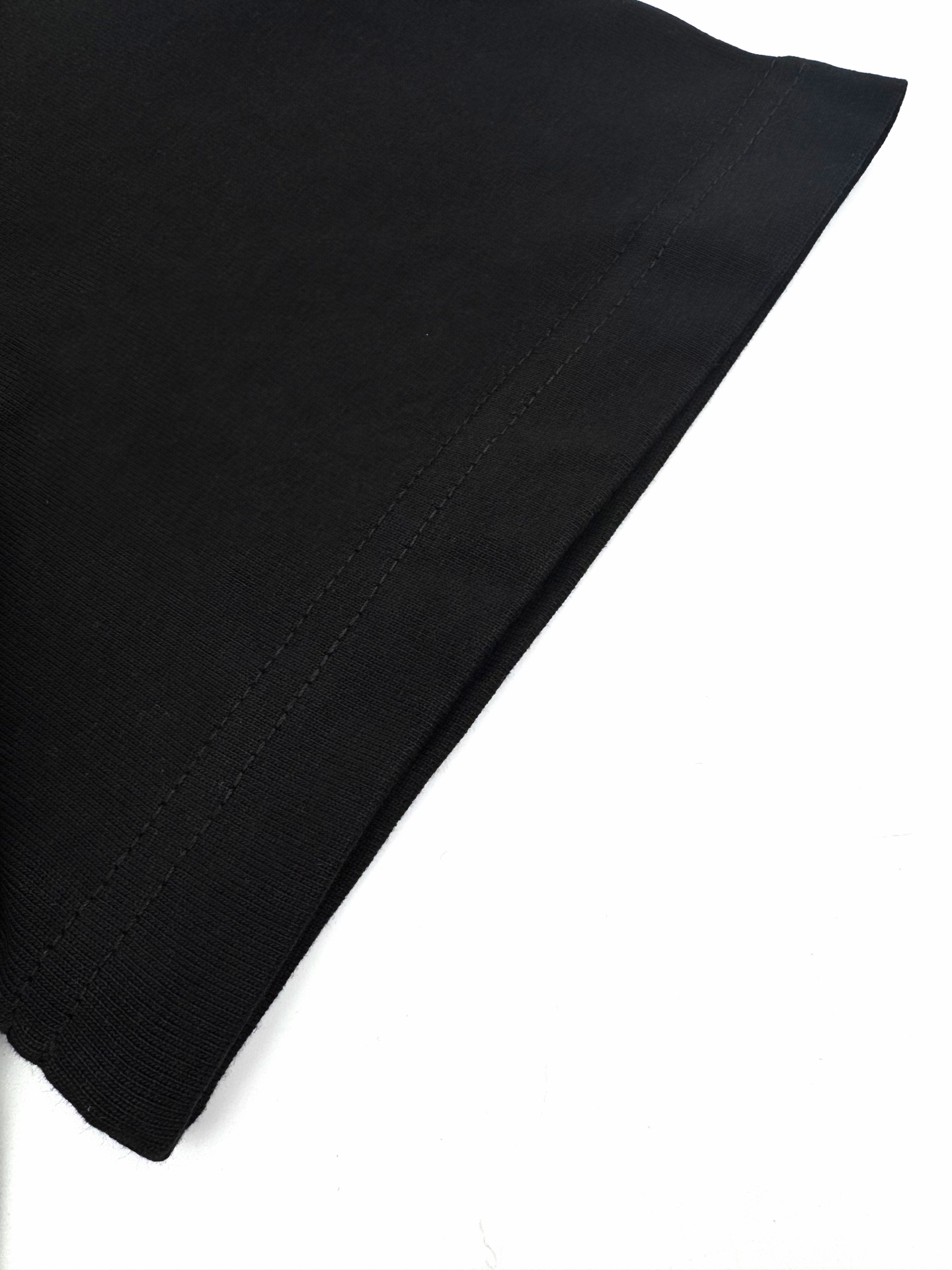 LV clothing-202