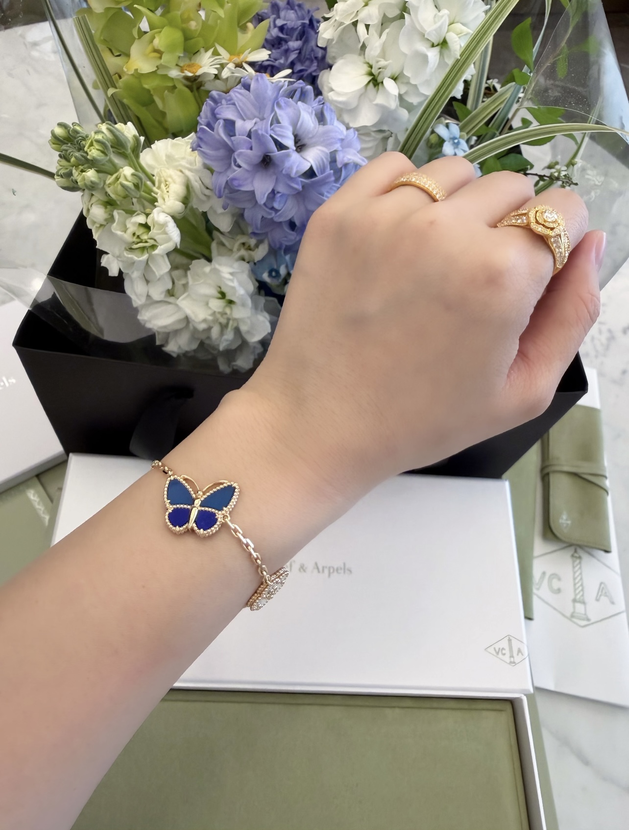 Van Cleef & Arpels Bracelet-9