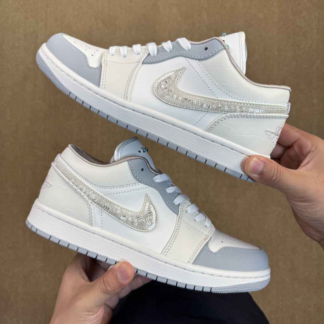 Nike Sneakers-261