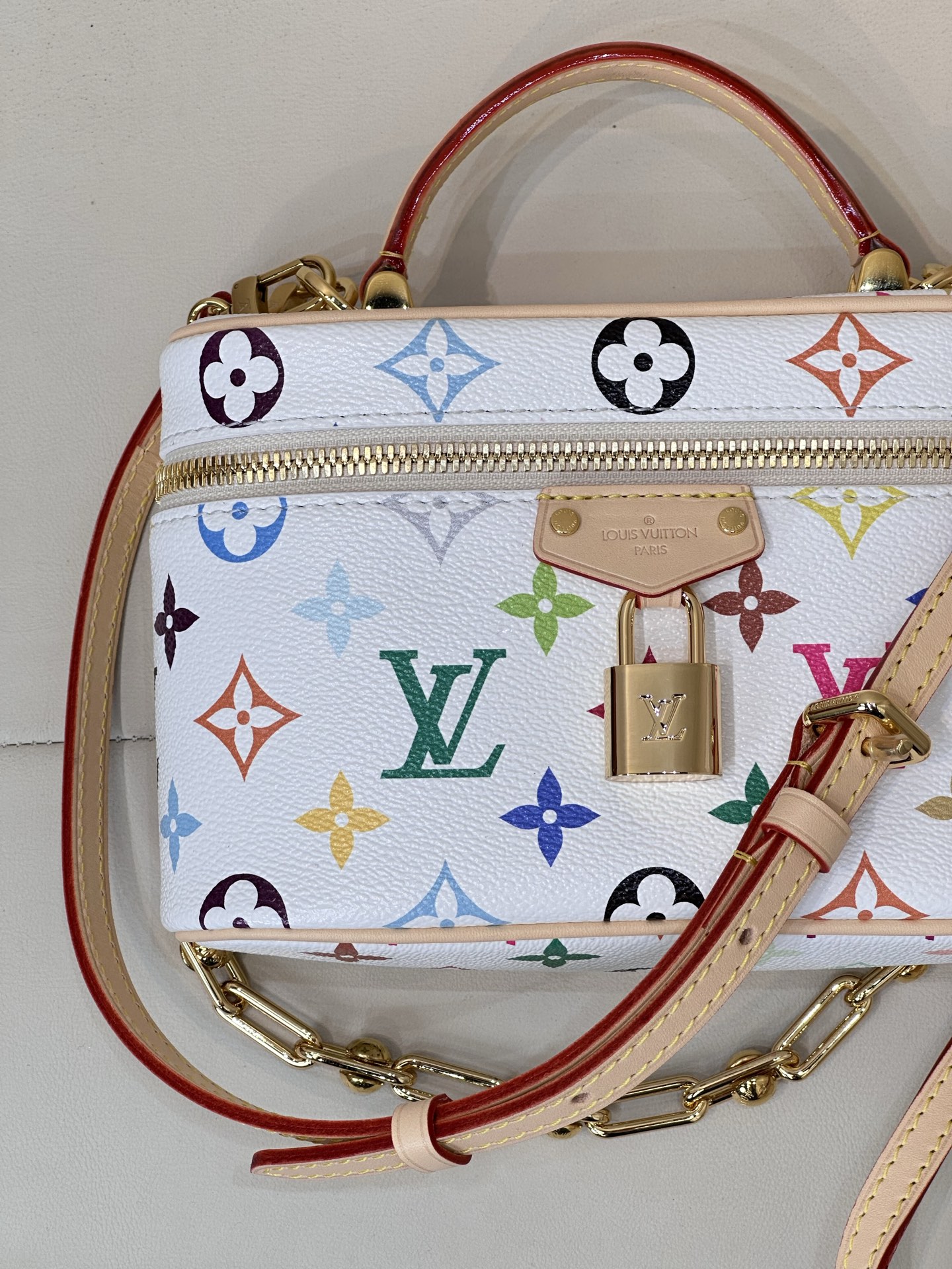 Louis Vuitton Hot New Product-103
