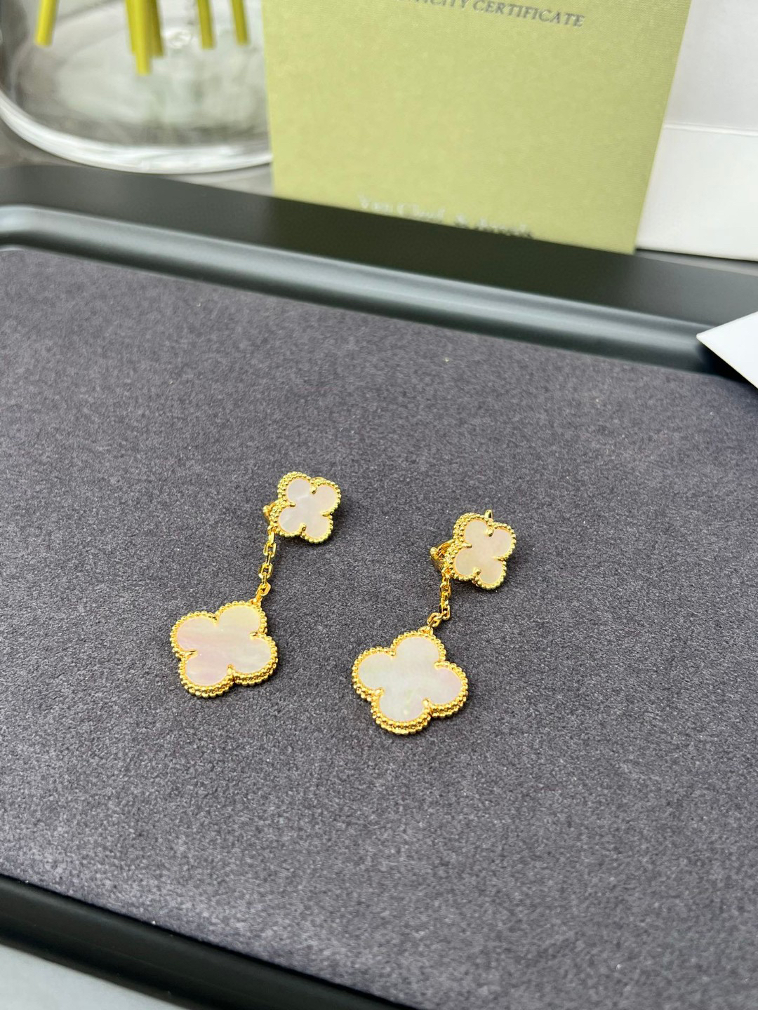 Van Cleef & Arpels earring-41