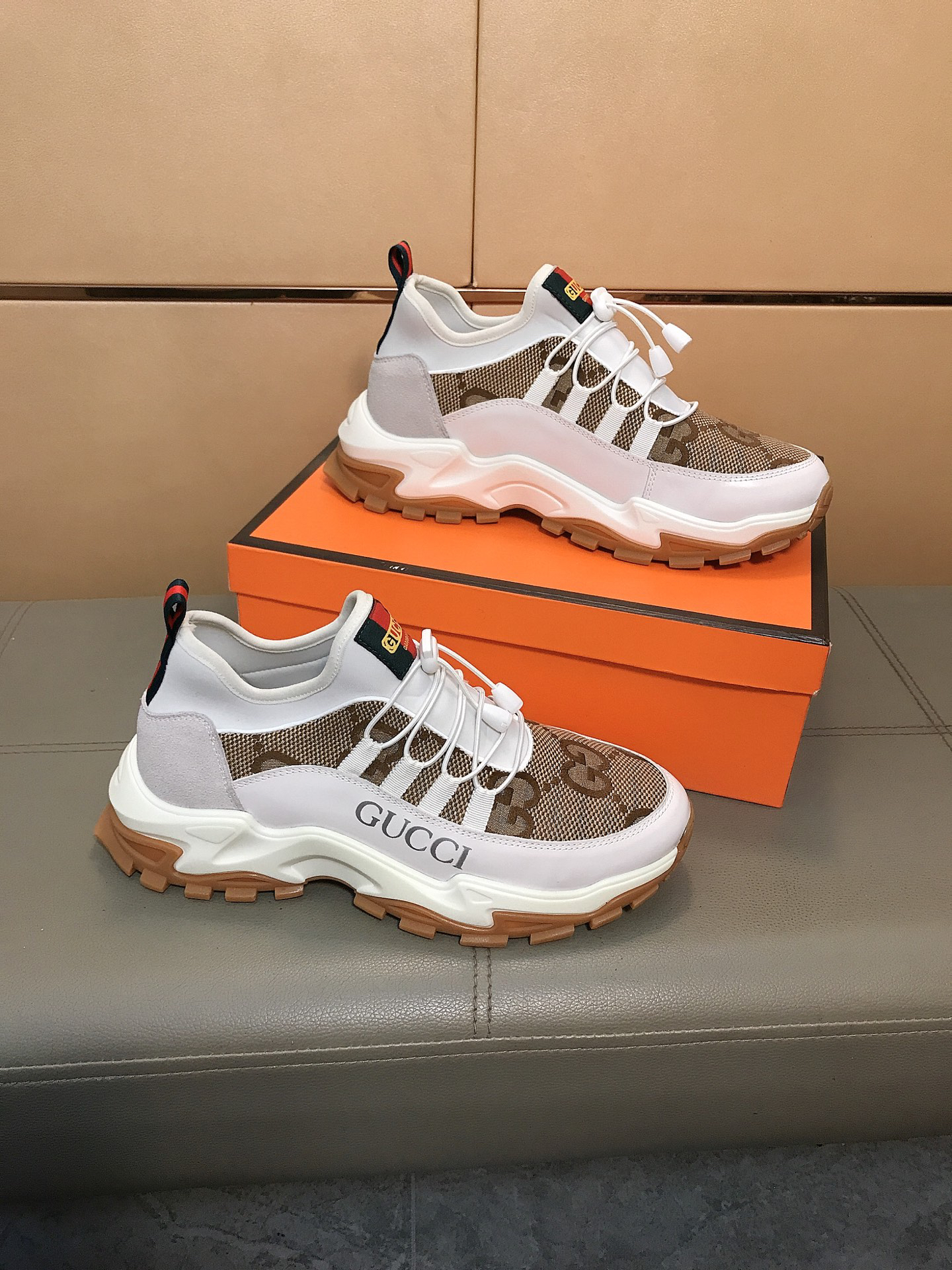 Gucci Sneakers-192