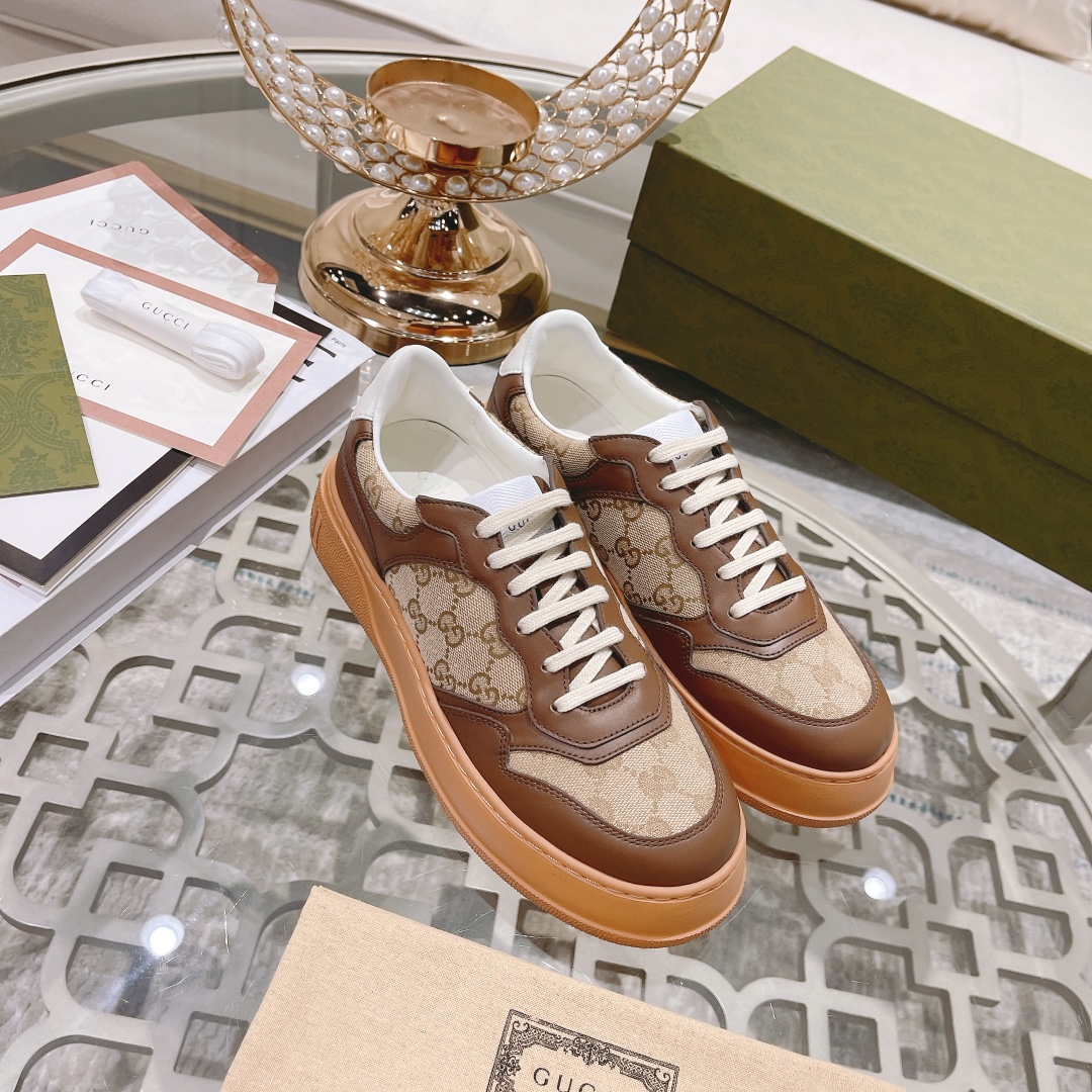 Gucci Sneakers-176