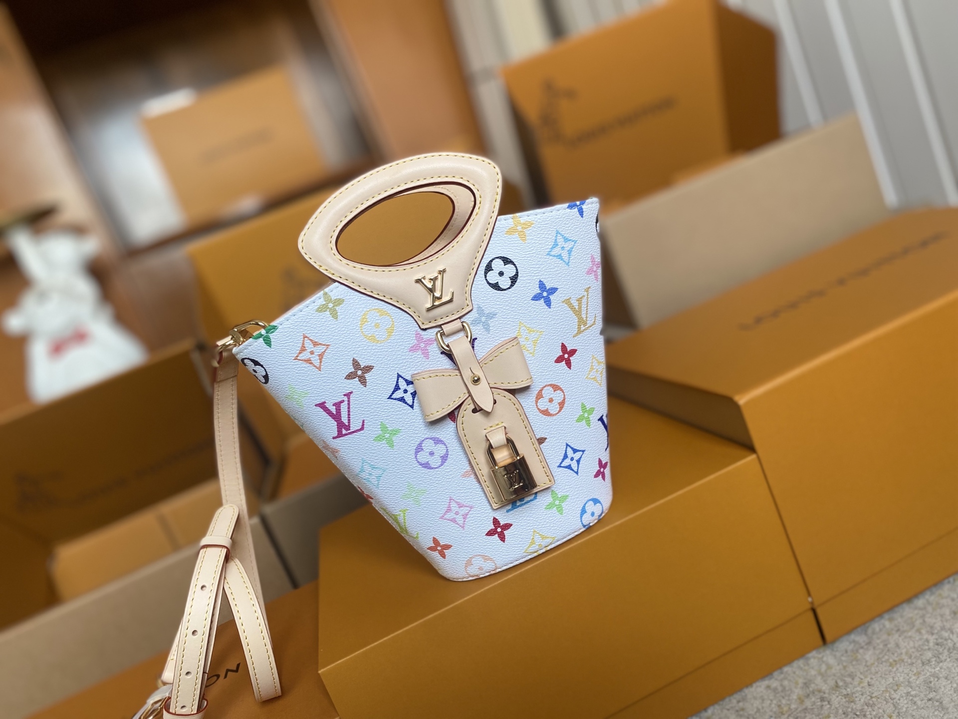 Louis Vuitton Hot New Product-56