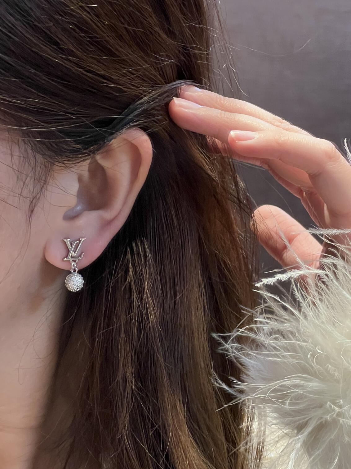 LV earrings-44