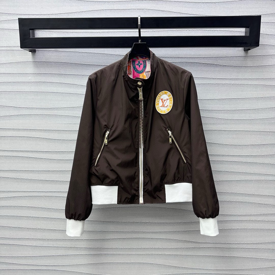 LV Clothing-343