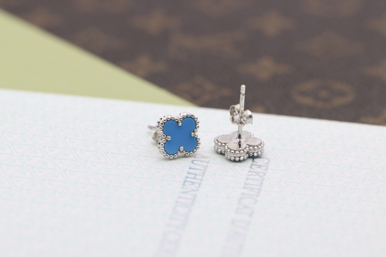 Van Cleef & Arpels earring-10