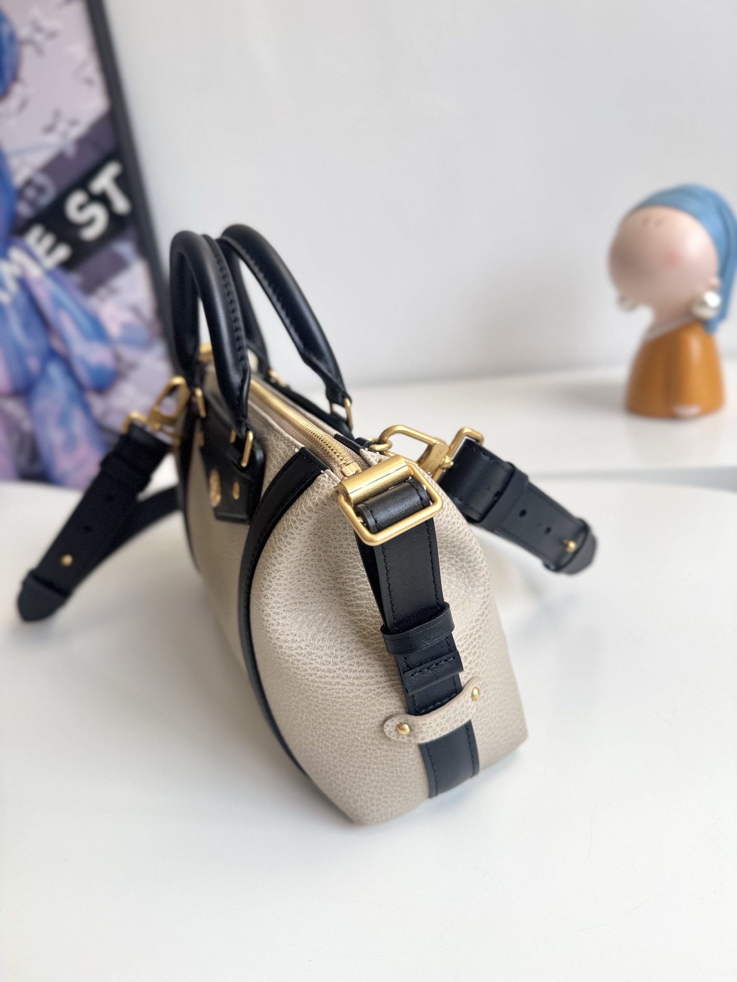 Louis Vuitton Hot New Product-201