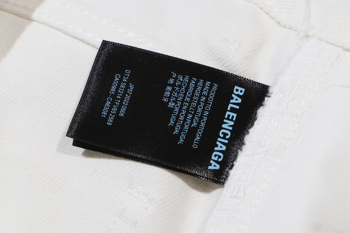 Balenciaga clothing-70