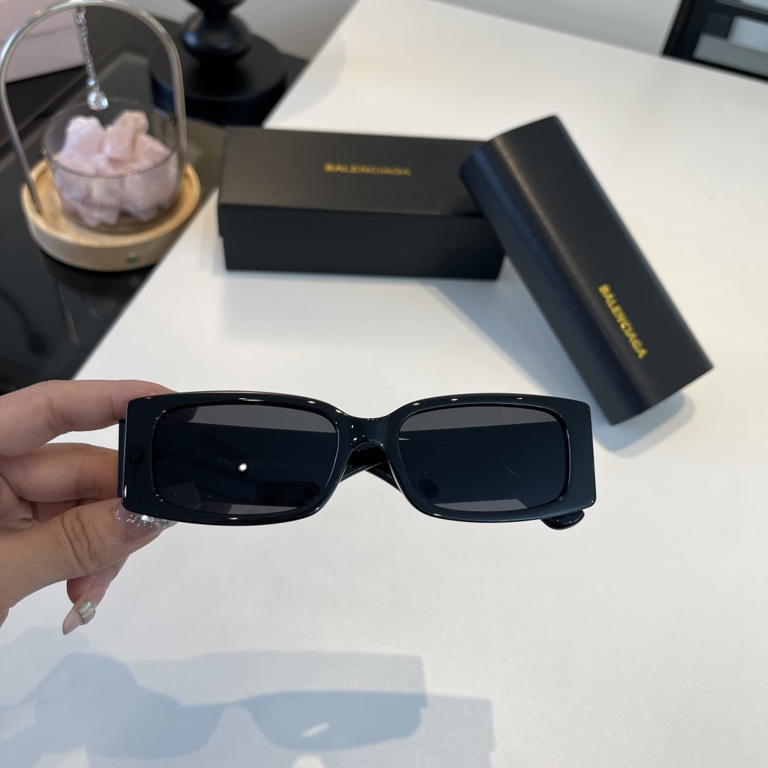Balenciaga glasses-41