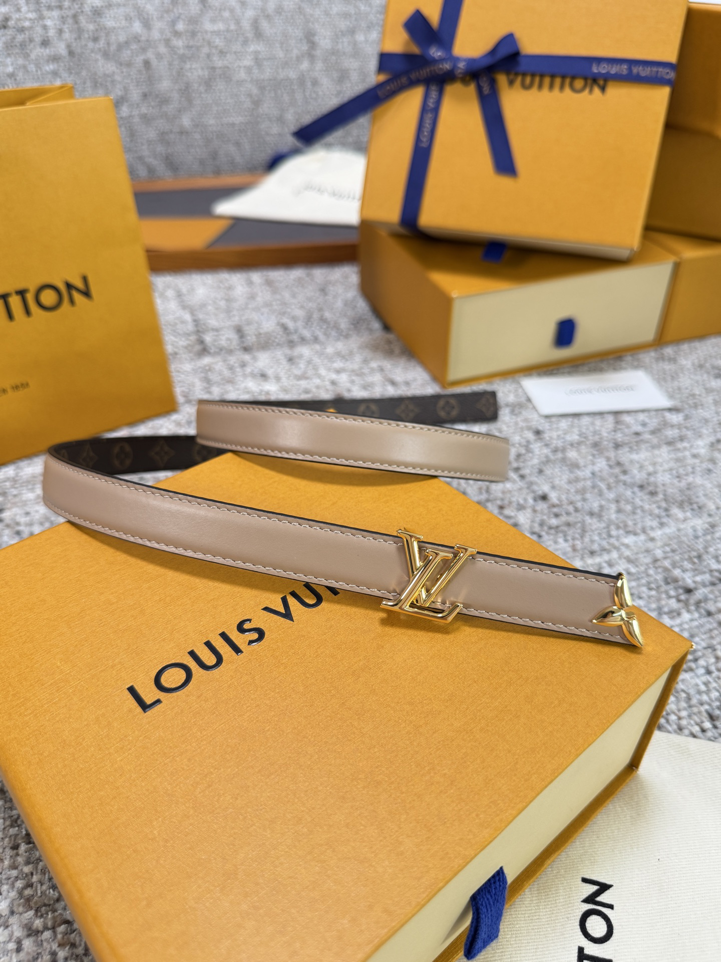 Lv belt-79