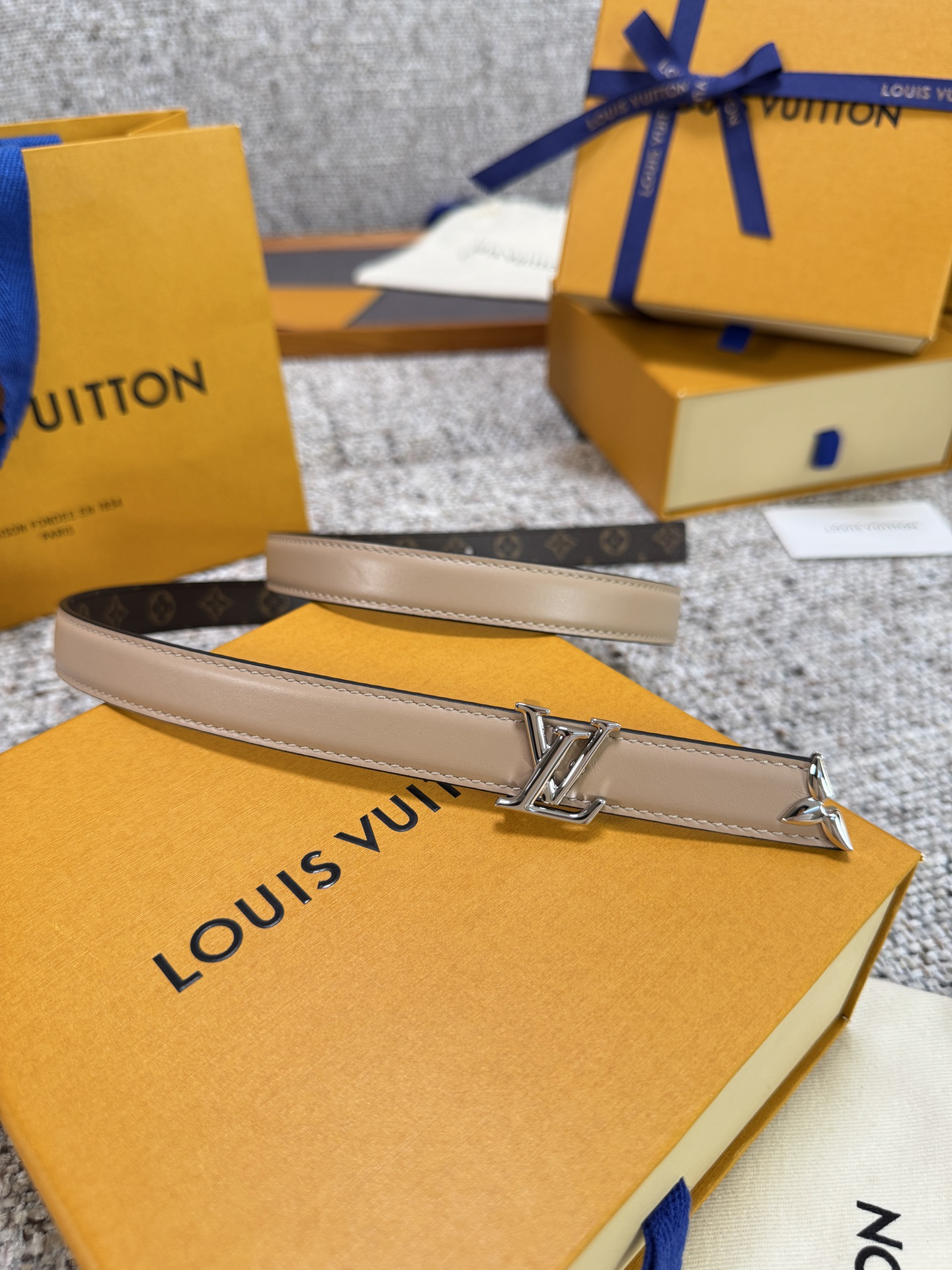 Lv belt-77