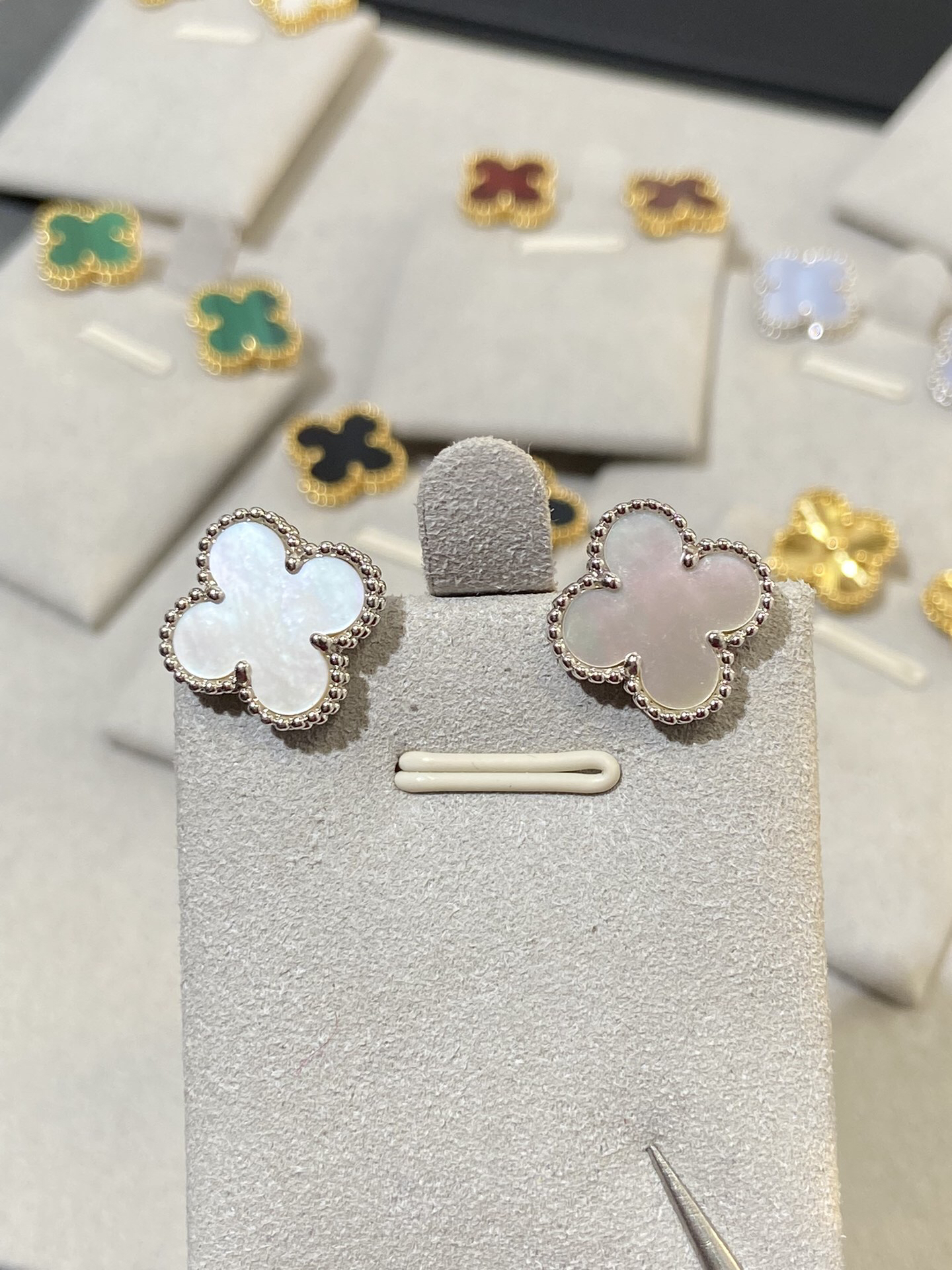 Van Cleef & Arpels earring-3