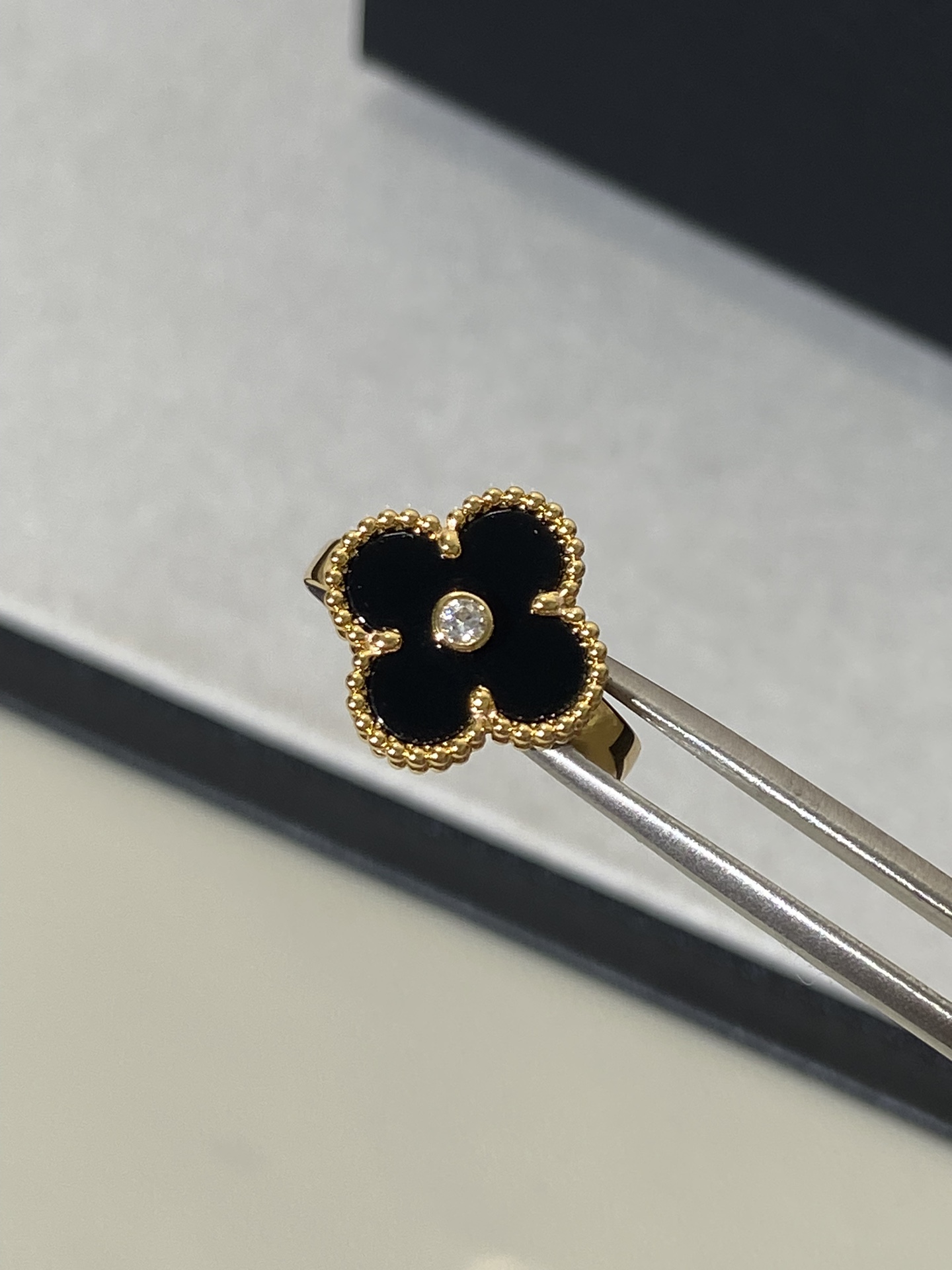 Van Cleef & Arpels ring-6