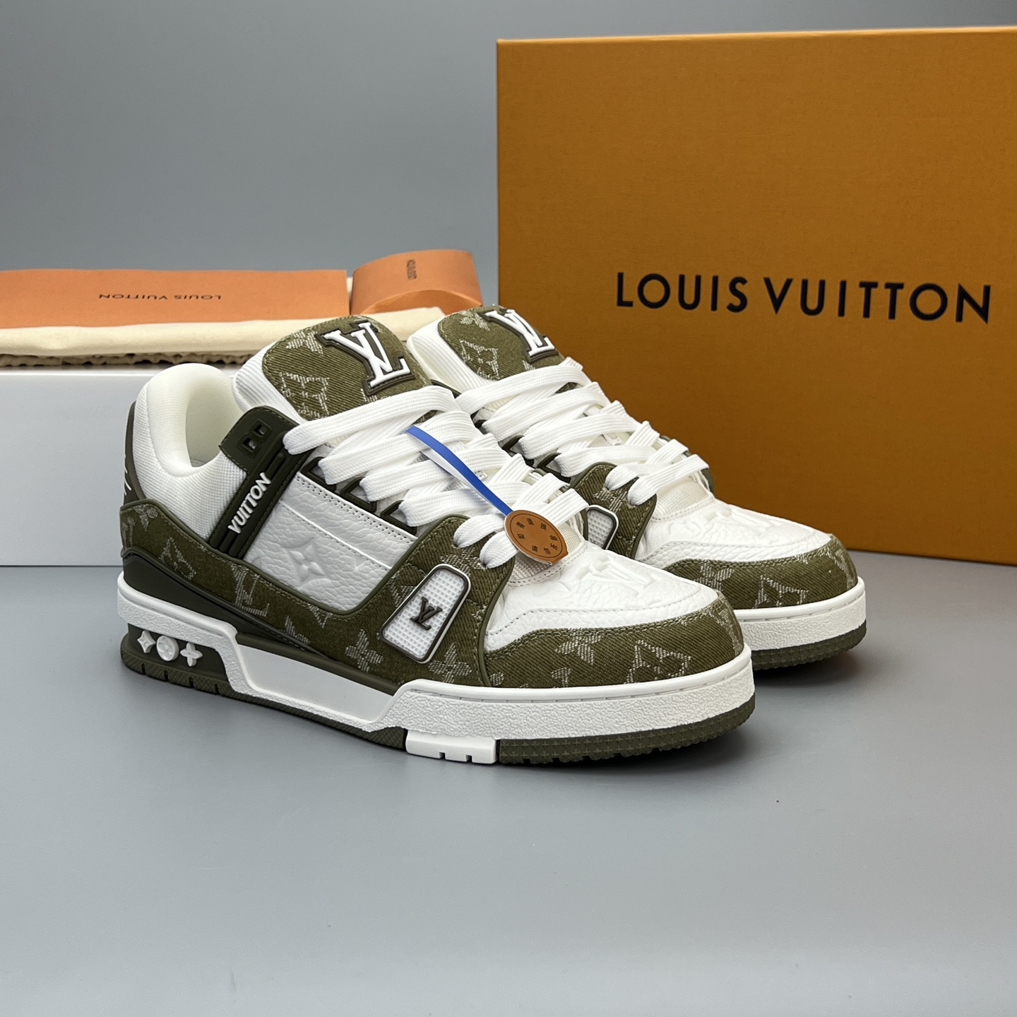 Lv Sneakers-135