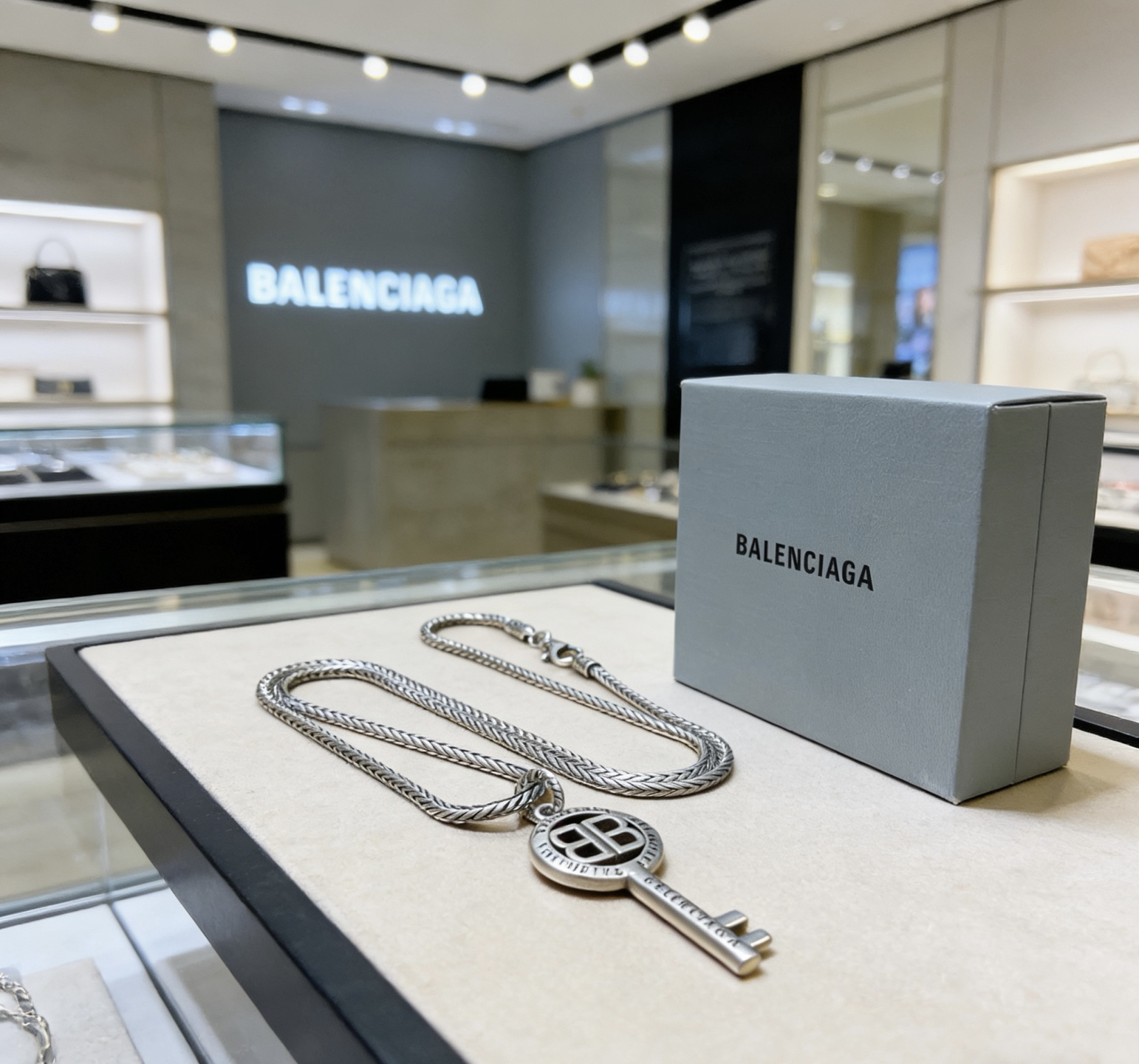 Balenciaga necklace-3