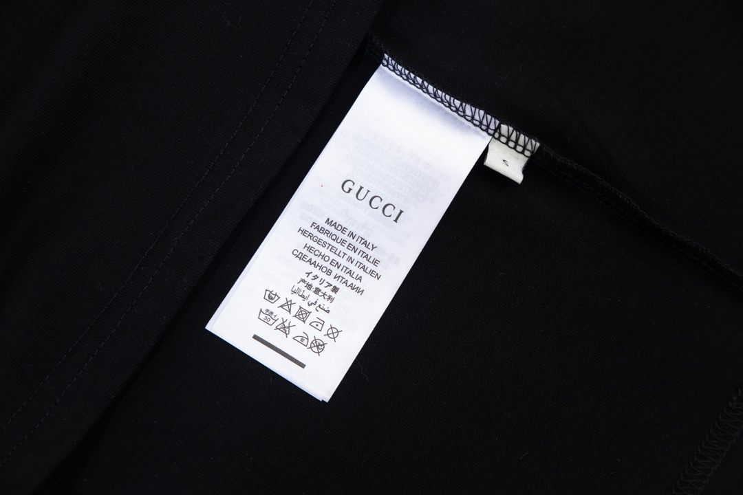 LV clothing-246