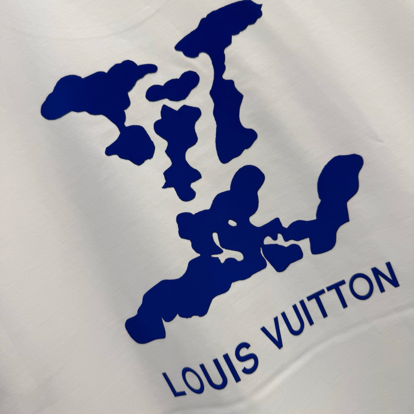 LV clothing-165