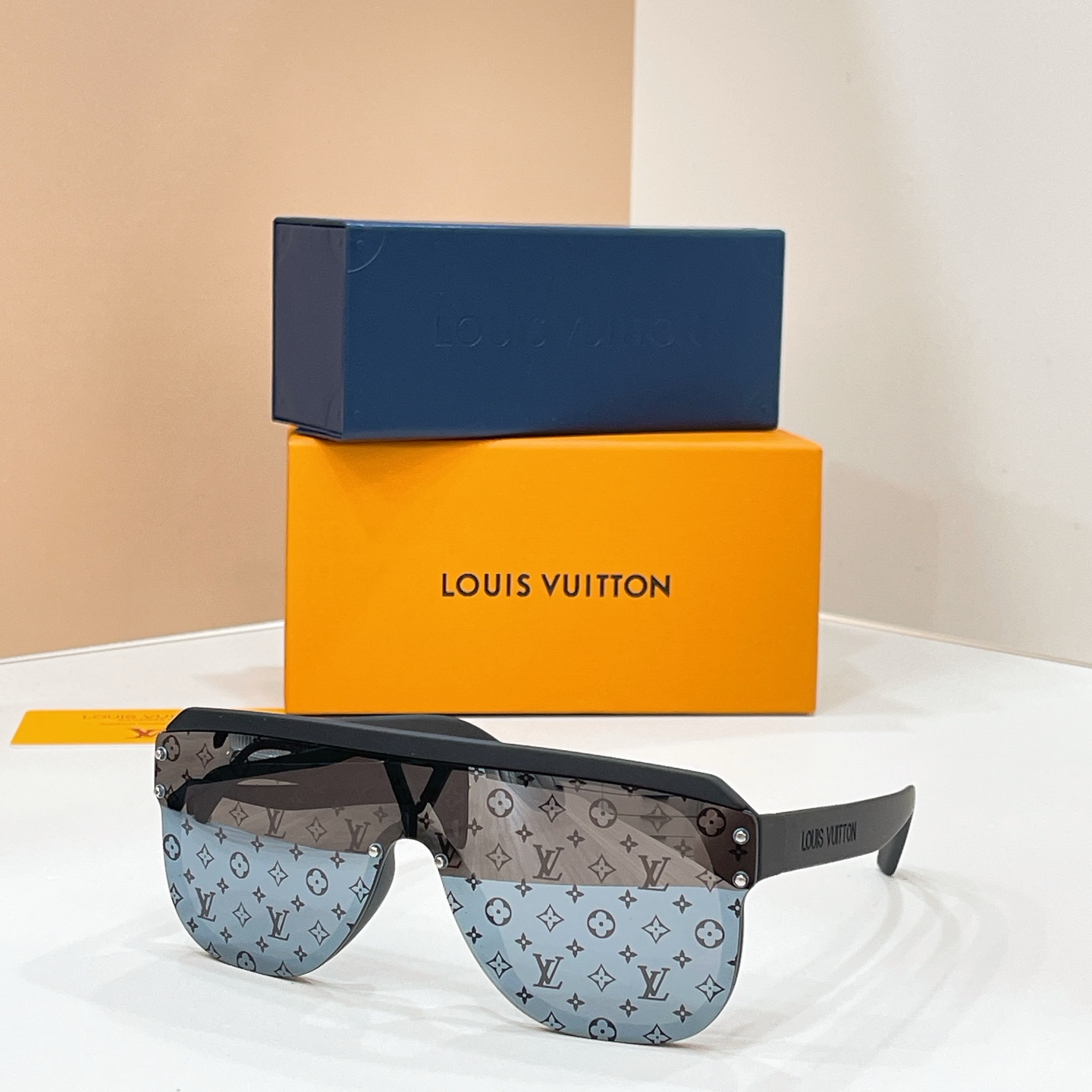 LV glasses-38