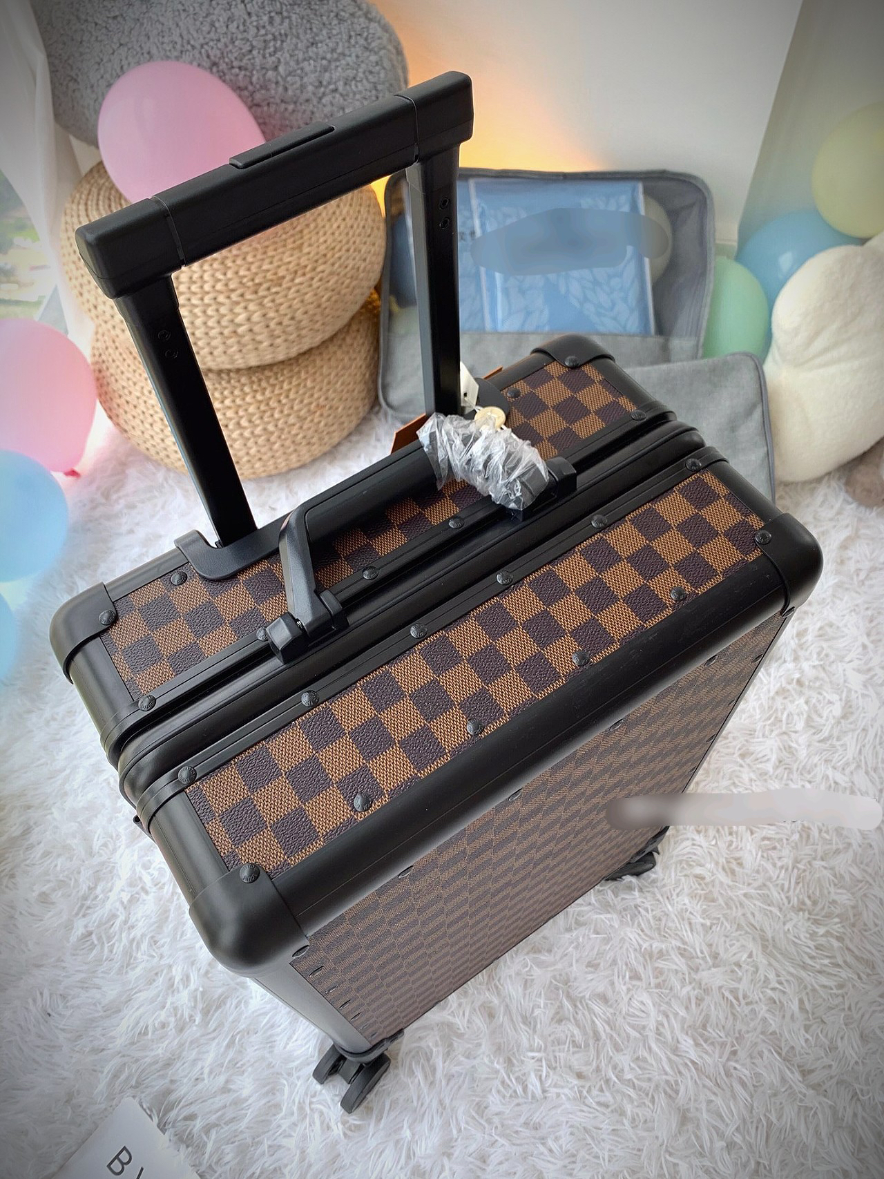 Gucci luggage-29