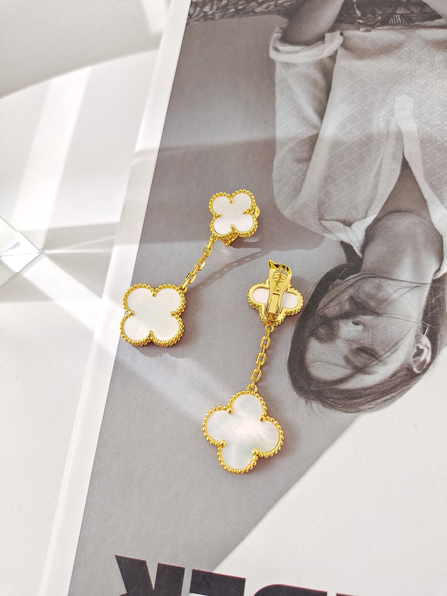 Van Cleef & Arpels earring-123
