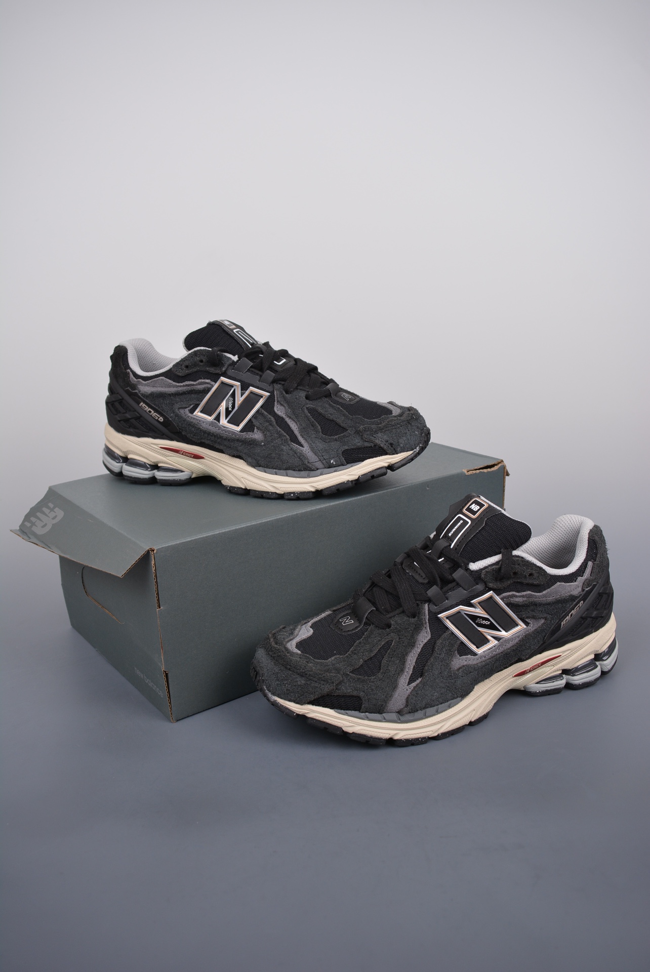 New Balance Sneakers-168