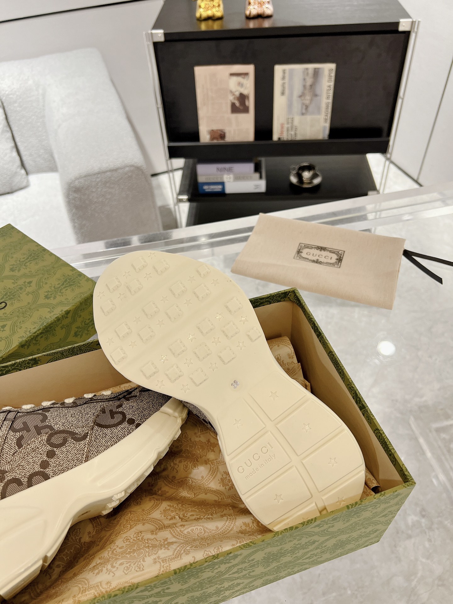 Gucci Sneakers-29