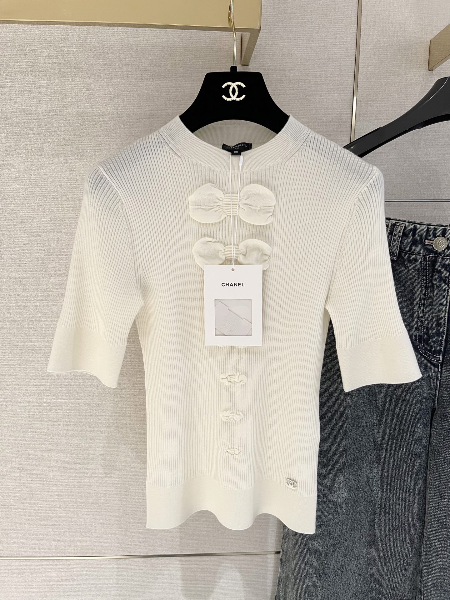 Chanel clothing-180