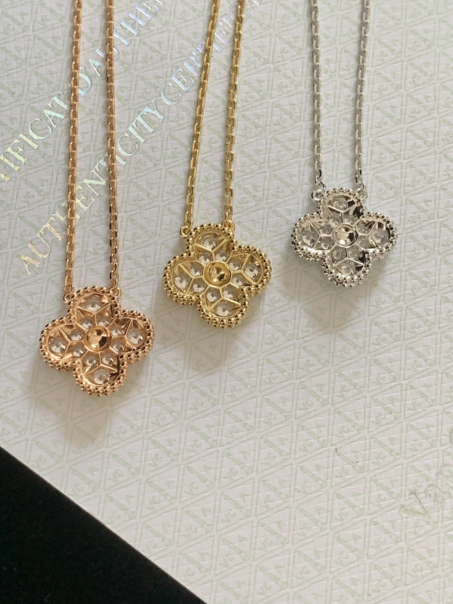 Van Cleef & Arpels necklace-83