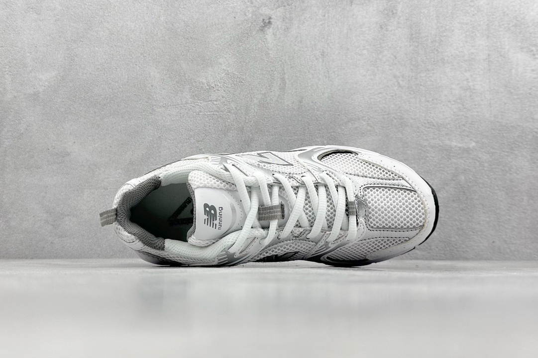 New Balance Sneakers-94