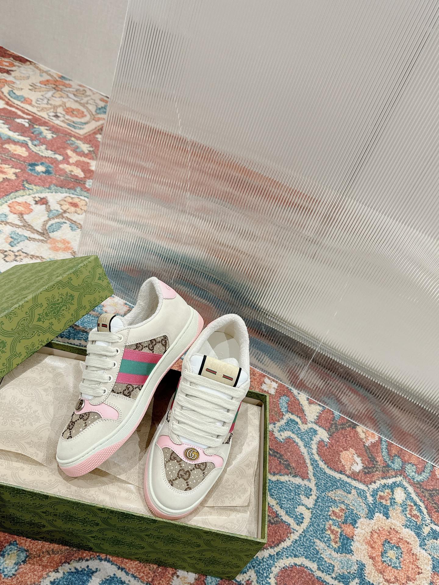 Gucci Sneakers-235
