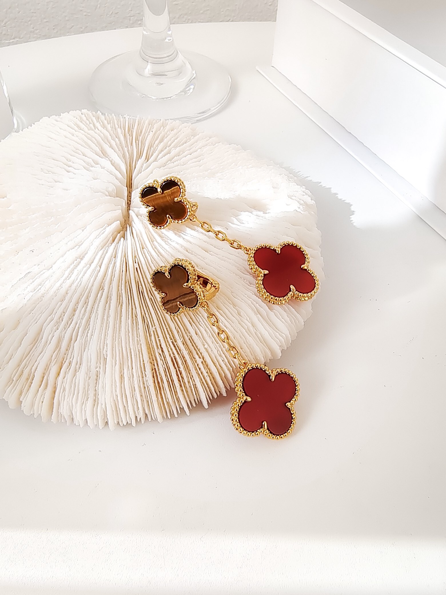 Van Cleef & Arpels earring-47