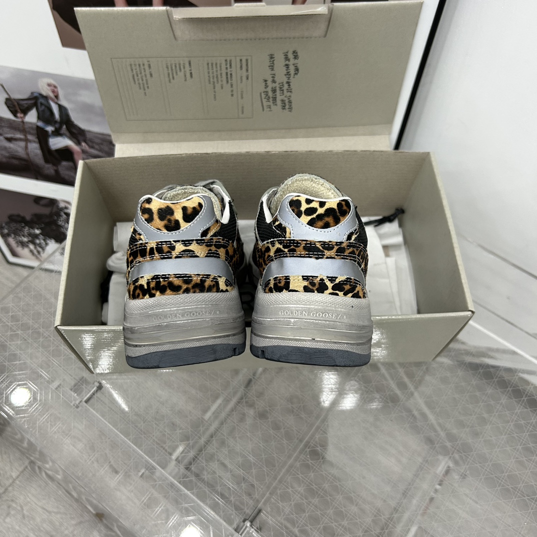 Golden Goose Sneakers-77